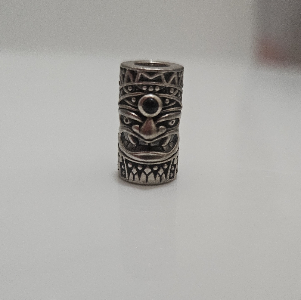 Niwabeads Inspirit charm LE 88